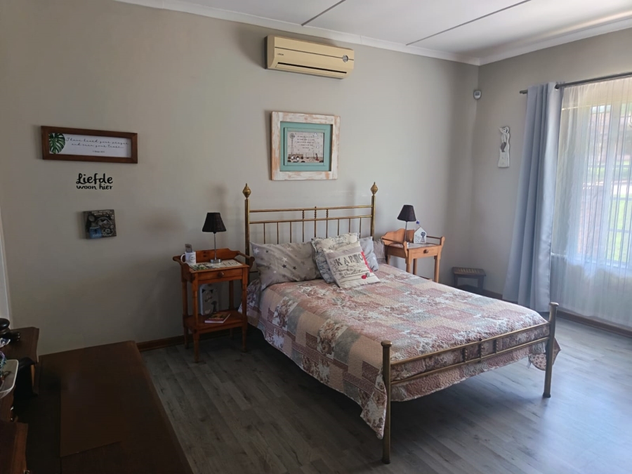 4 Bedroom Property for Sale in Vanes Estate Eastern Cape